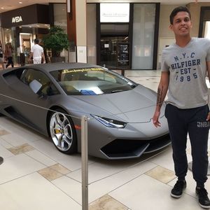 Meet your Posher, Ernesto